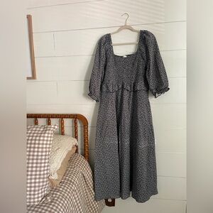 Neuflora ~ Navy Cream floral Dress